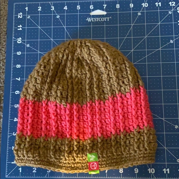 Crochet hat - Picture 2 of 3